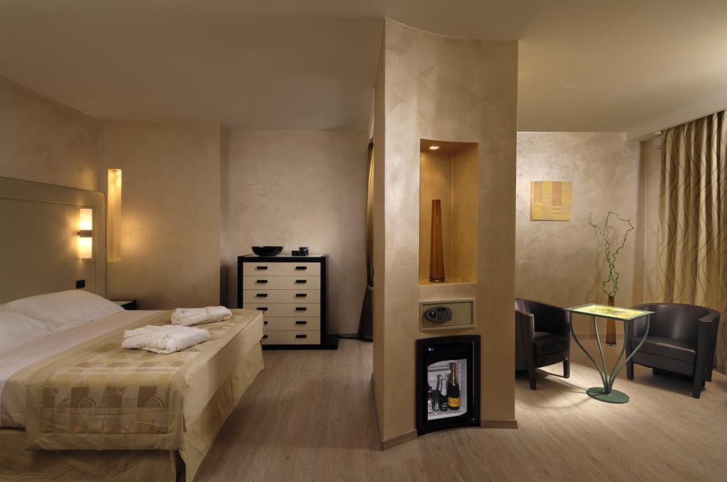 Hotel La Cartiera Vignola  Zewnętrze zdjęcie